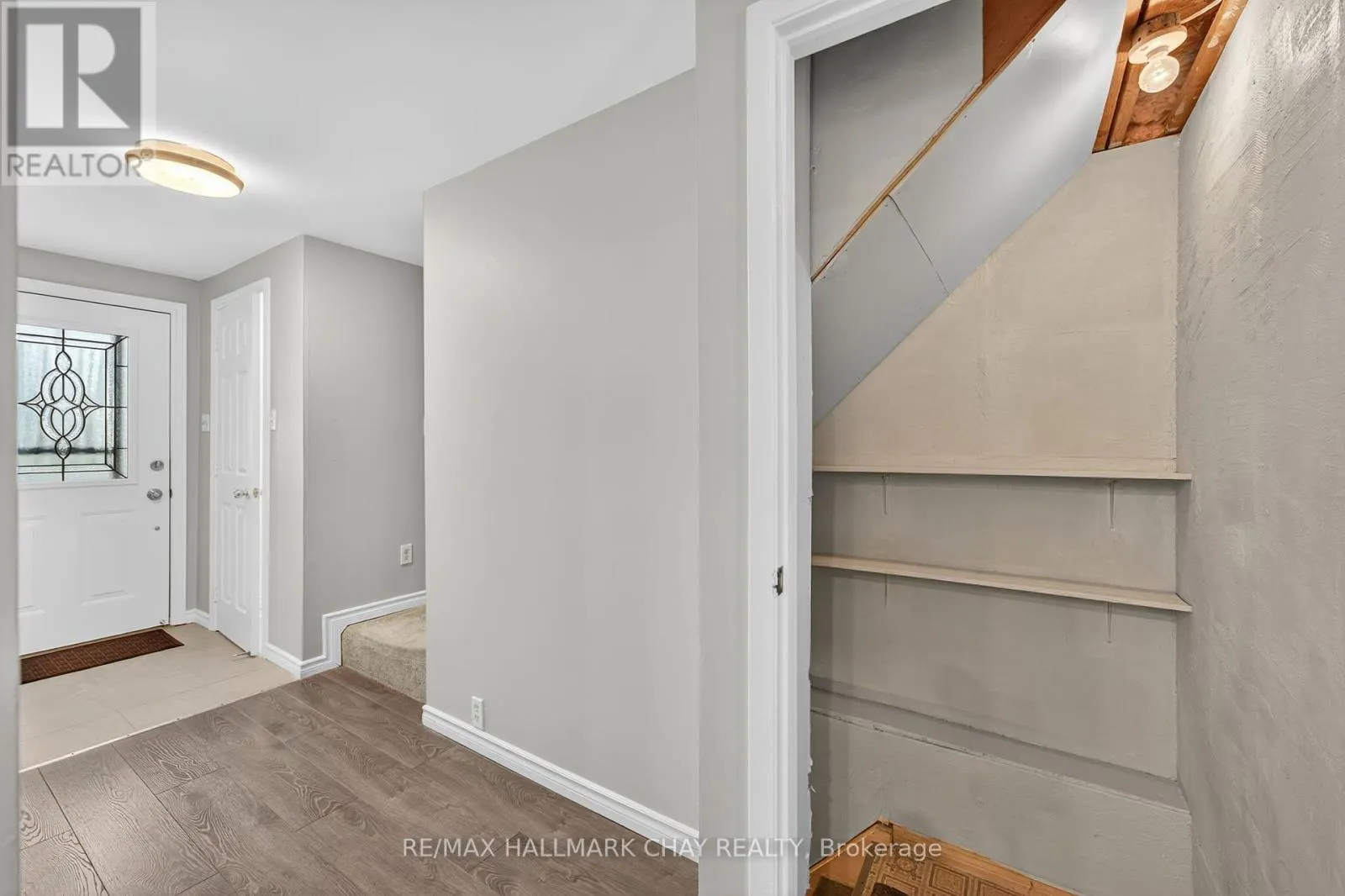 36 MOWAT CRESCENT
