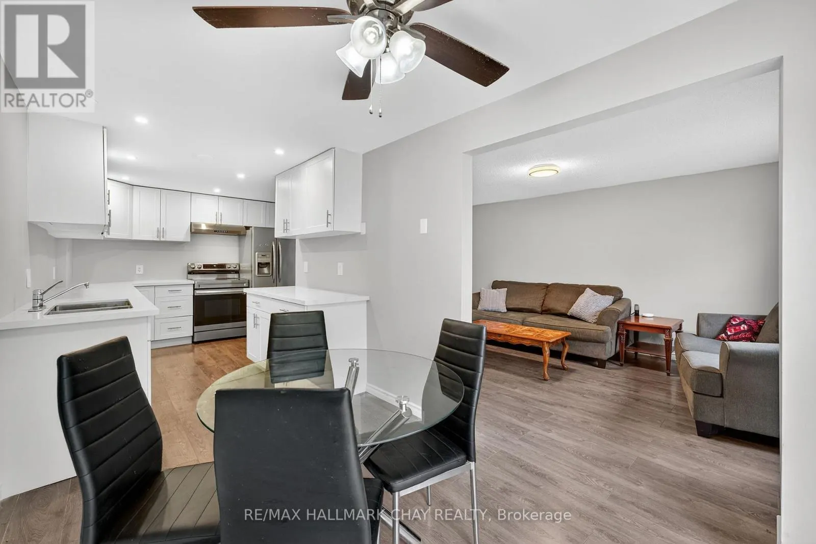 36 MOWAT CRESCENT