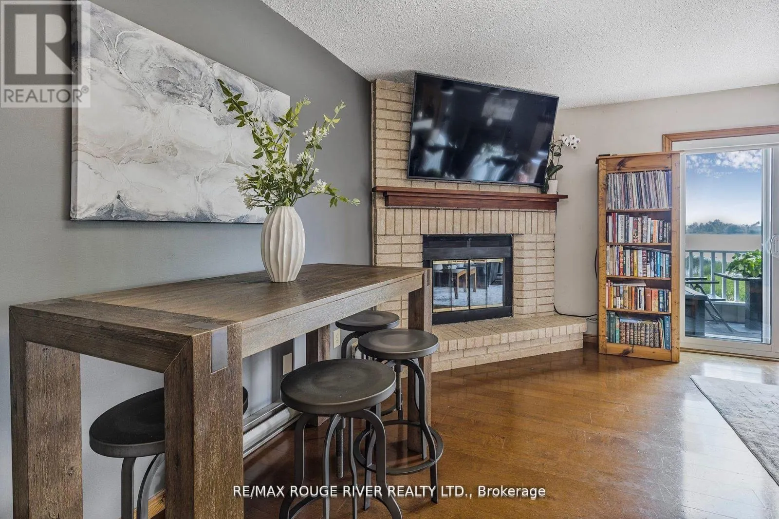 121 - 8 RAMBLINGS WAY SE
