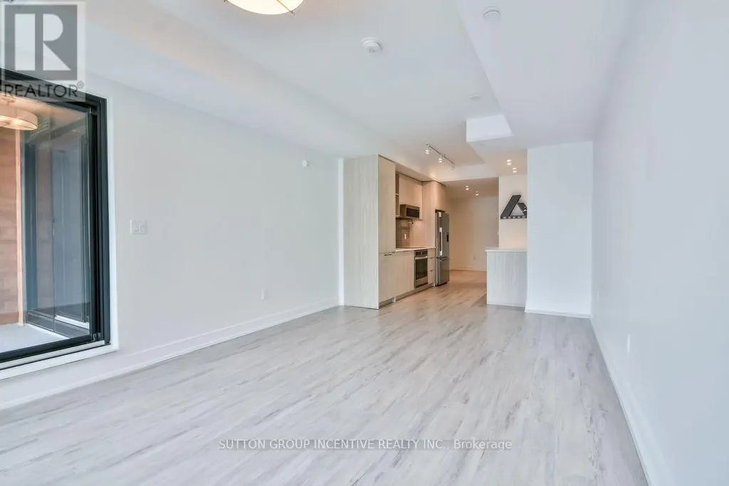 713 - 185 DUNLOP STREET E
