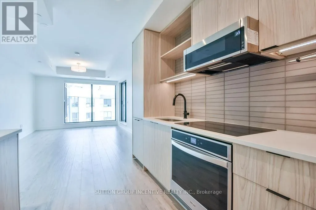 713 - 185 DUNLOP STREET E