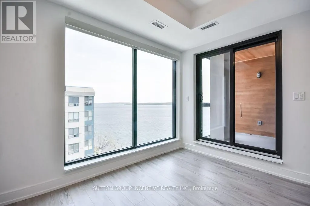 713 - 185 DUNLOP STREET E