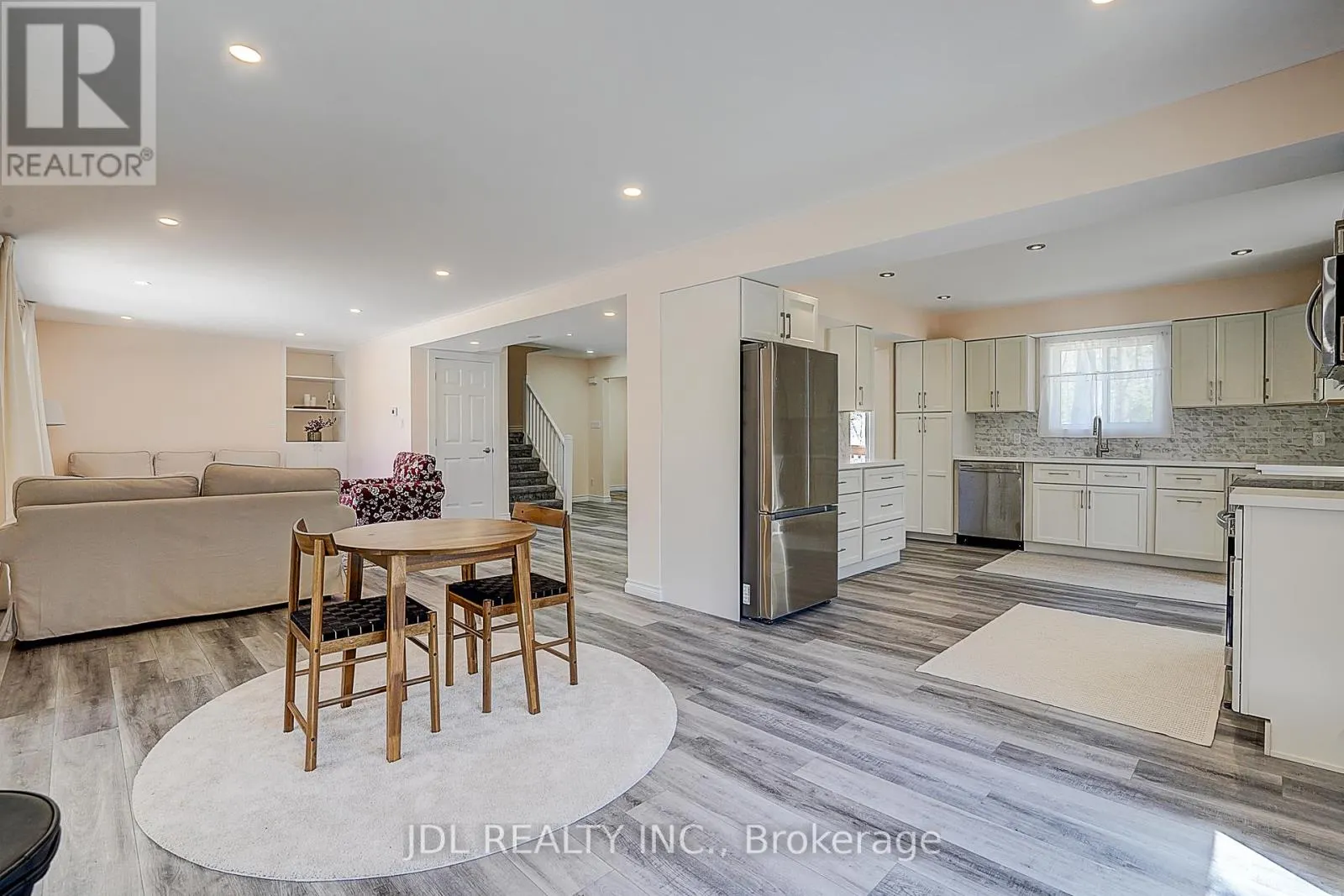 646 OXBOW PARK DRIVE