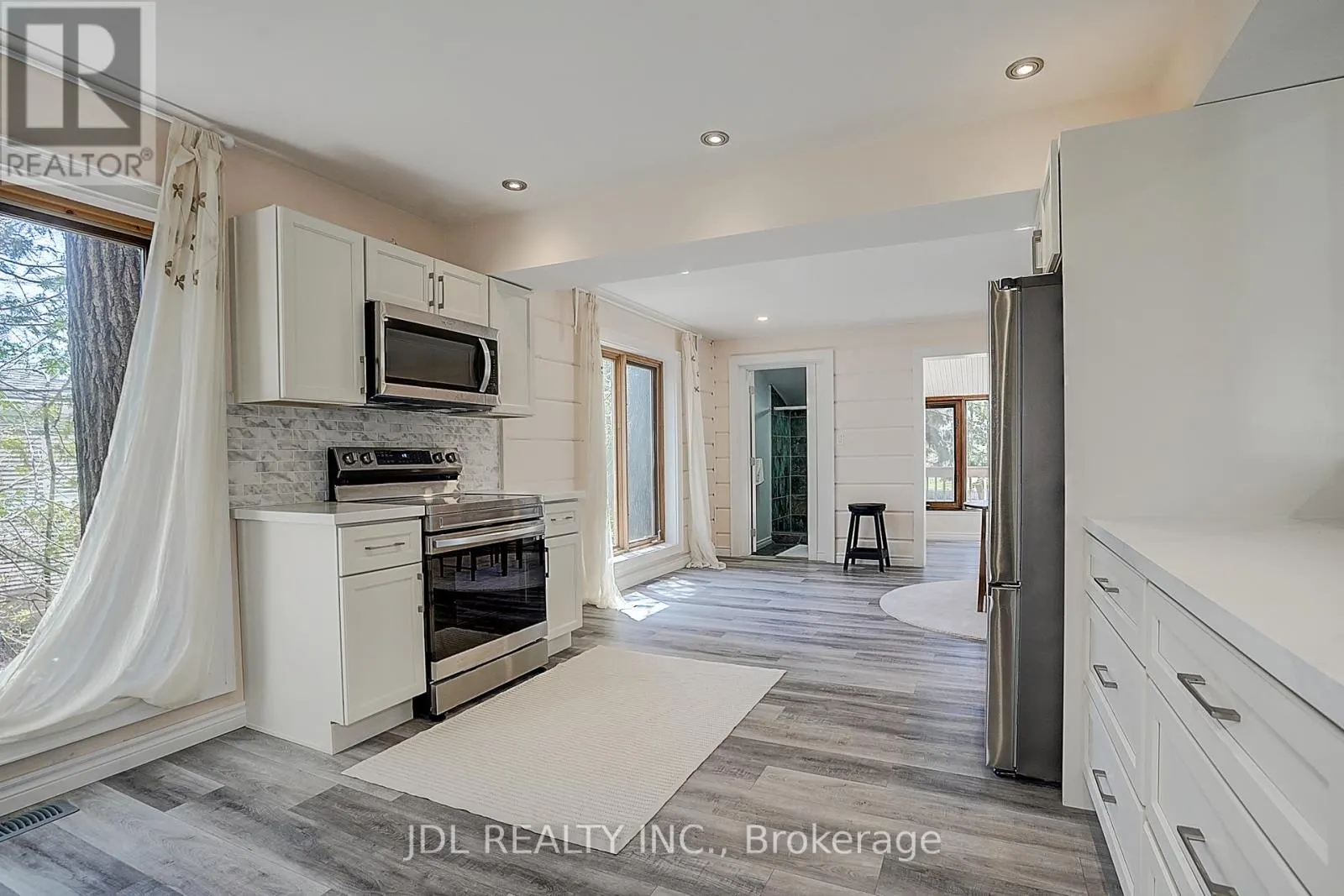 646 OXBOW PARK DRIVE