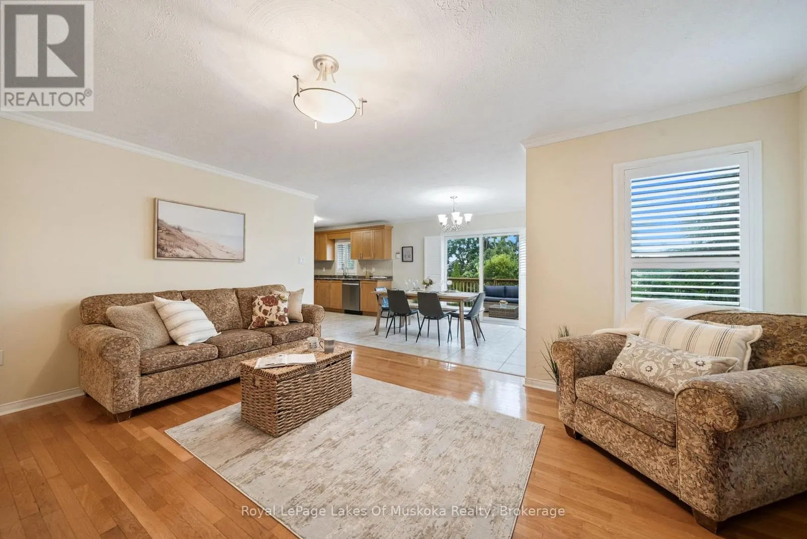 37 VANESSA DRIVE