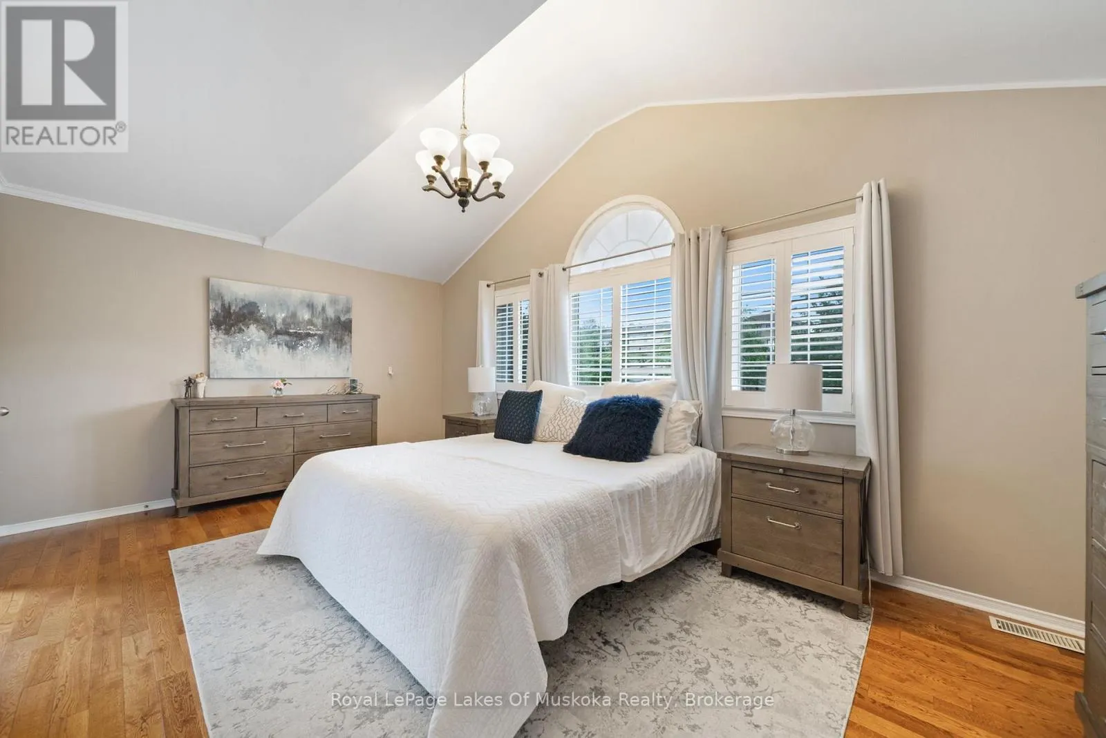 37 VANESSA DRIVE