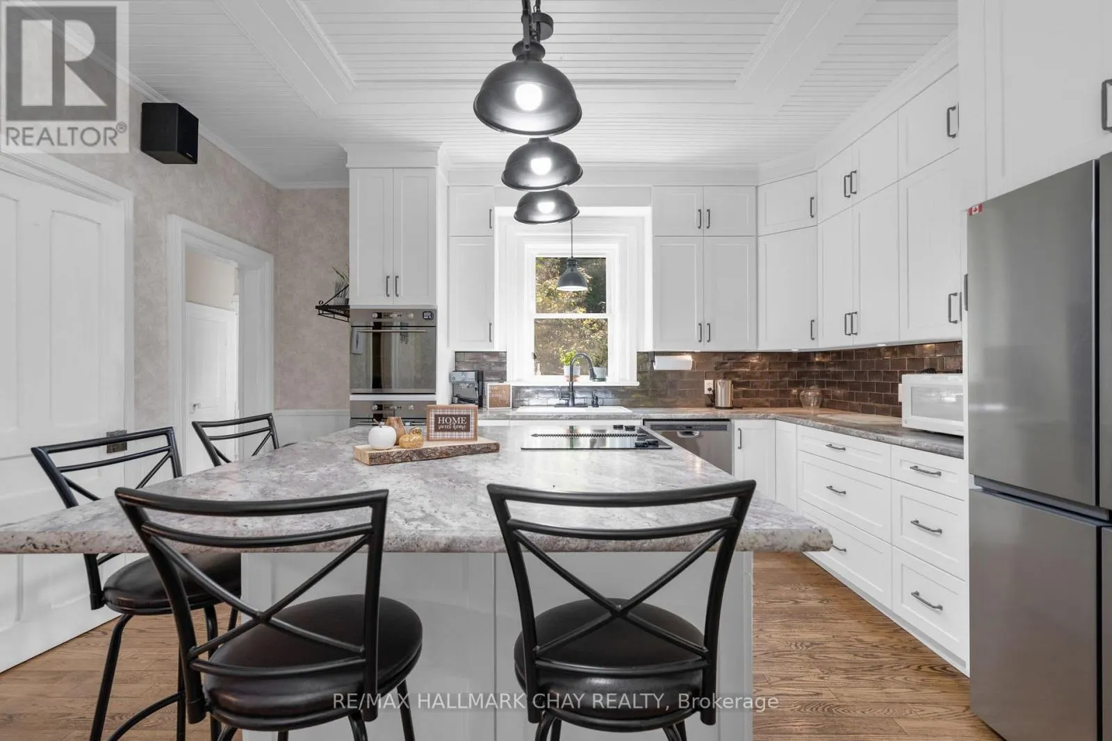 4950 PENETANGUISHENE ROAD