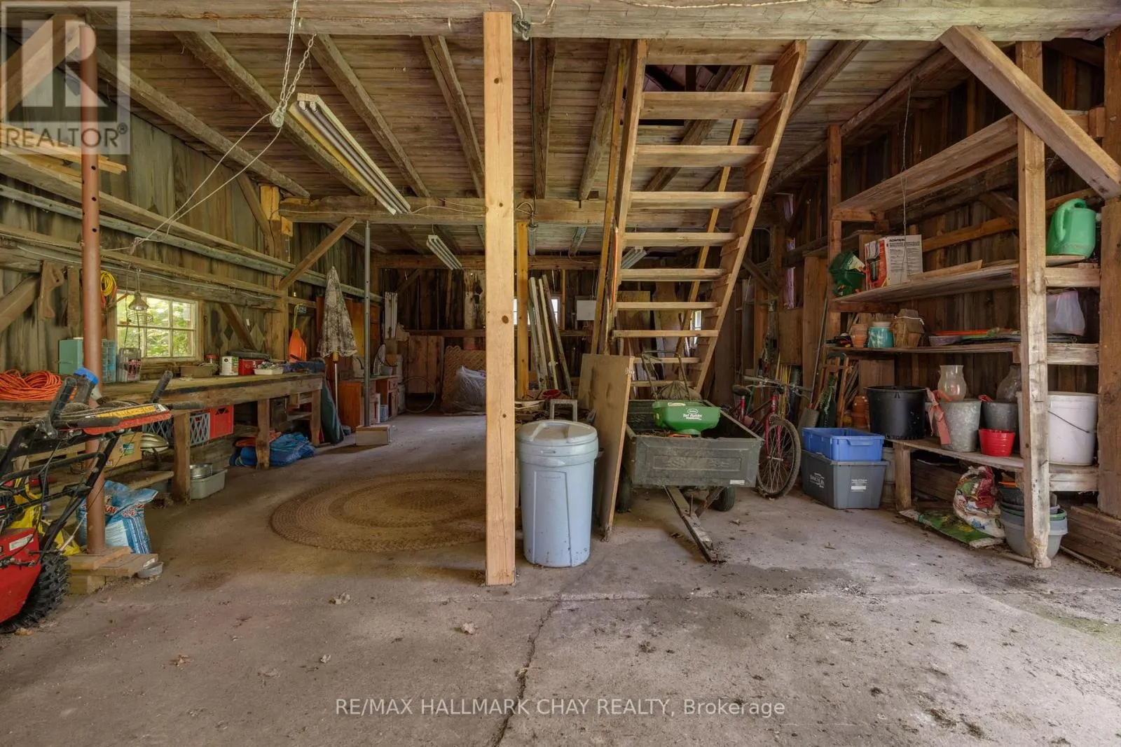 4950 PENETANGUISHENE ROAD