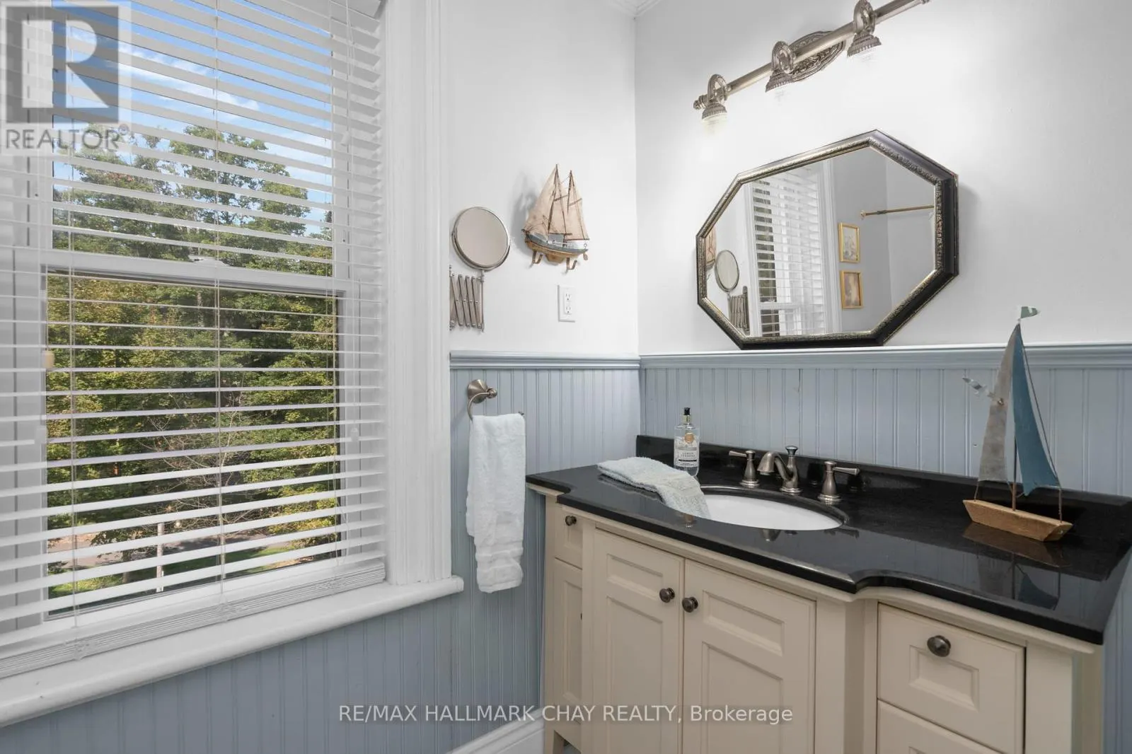4950 PENETANGUISHENE ROAD