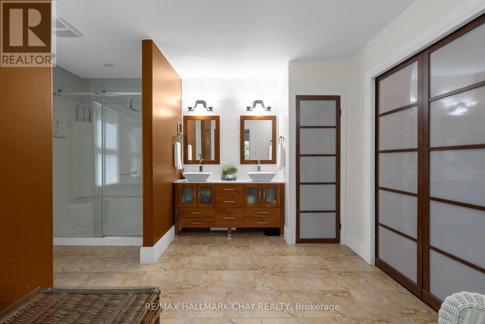 4950 PENETANGUISHENE ROAD