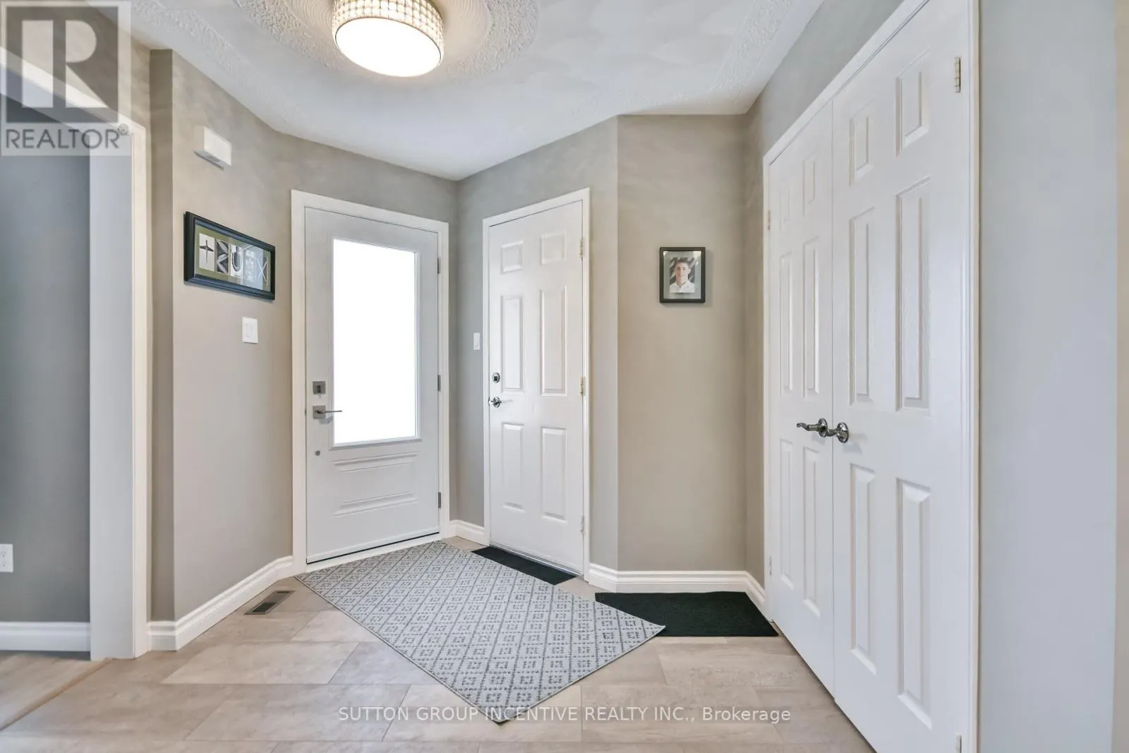 53 TAYLOR DRIVE