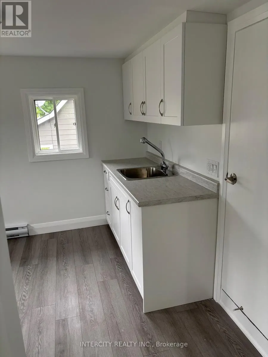 90 COLDWATER ROAD W
