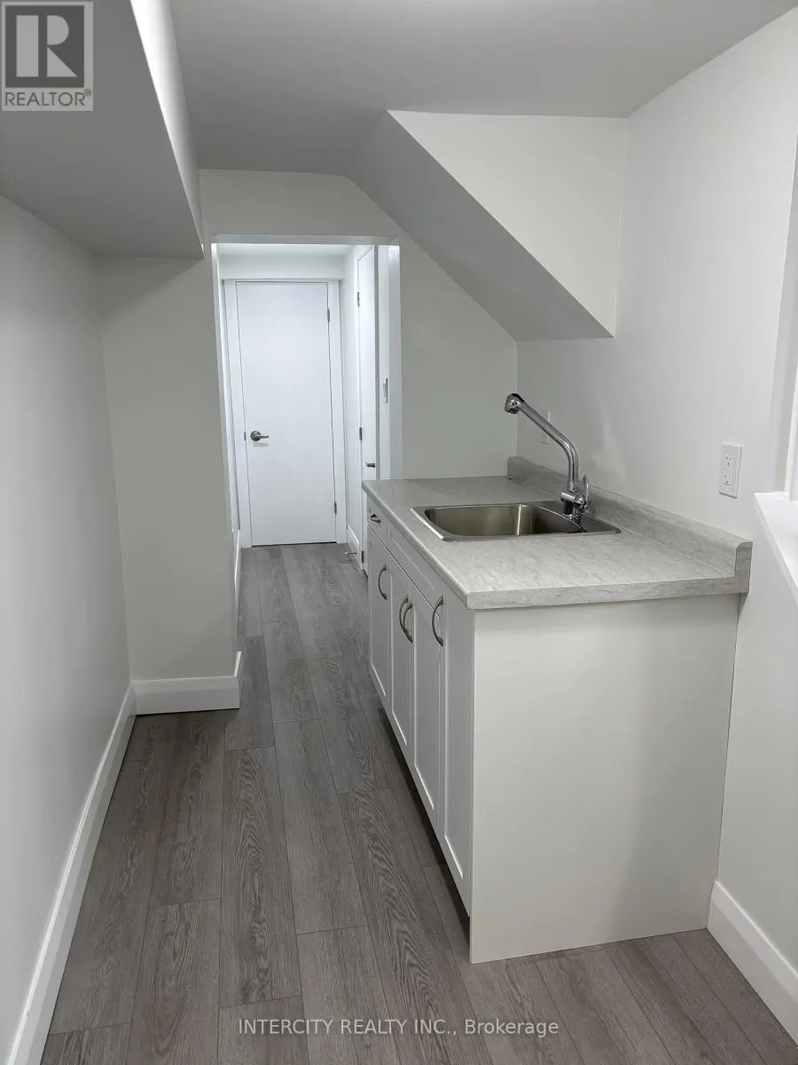 90 COLDWATER ROAD W