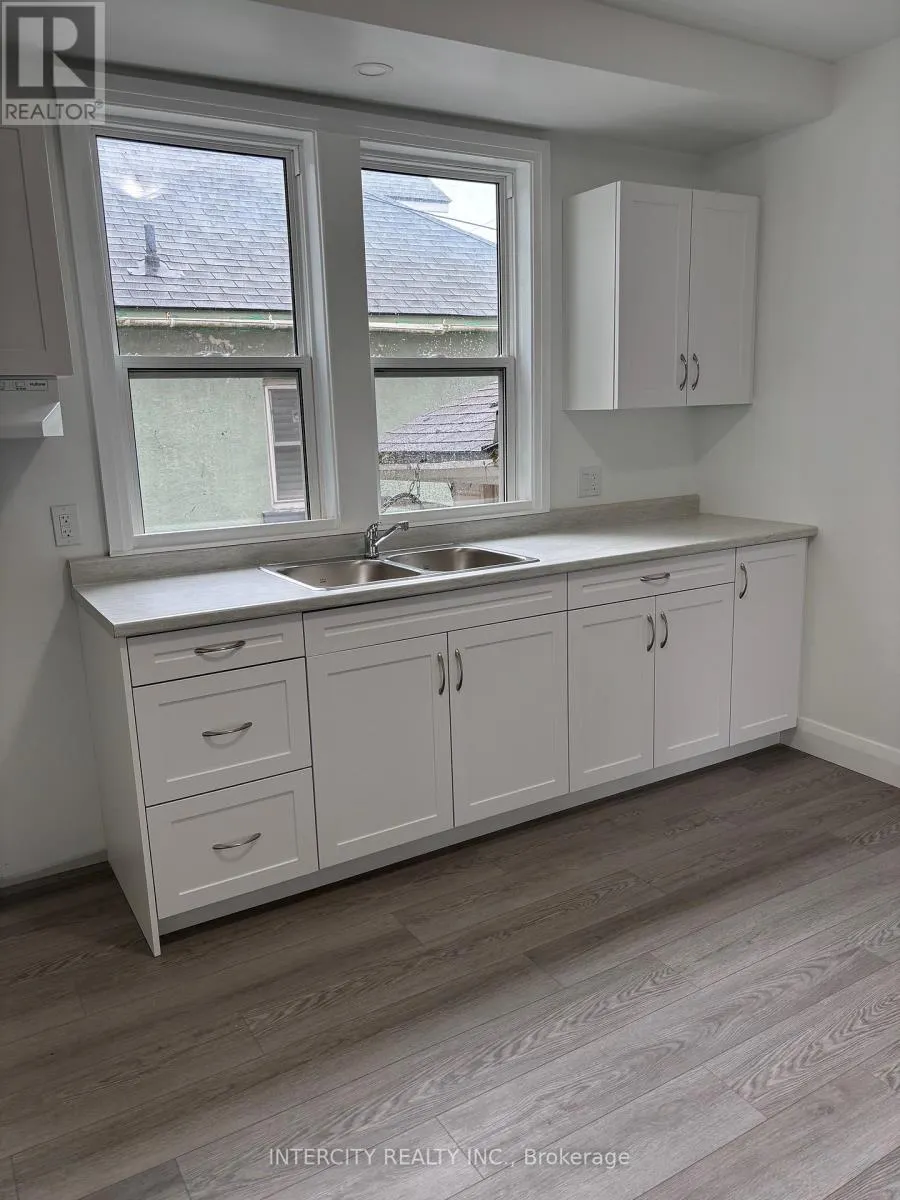 90 COLDWATER ROAD W