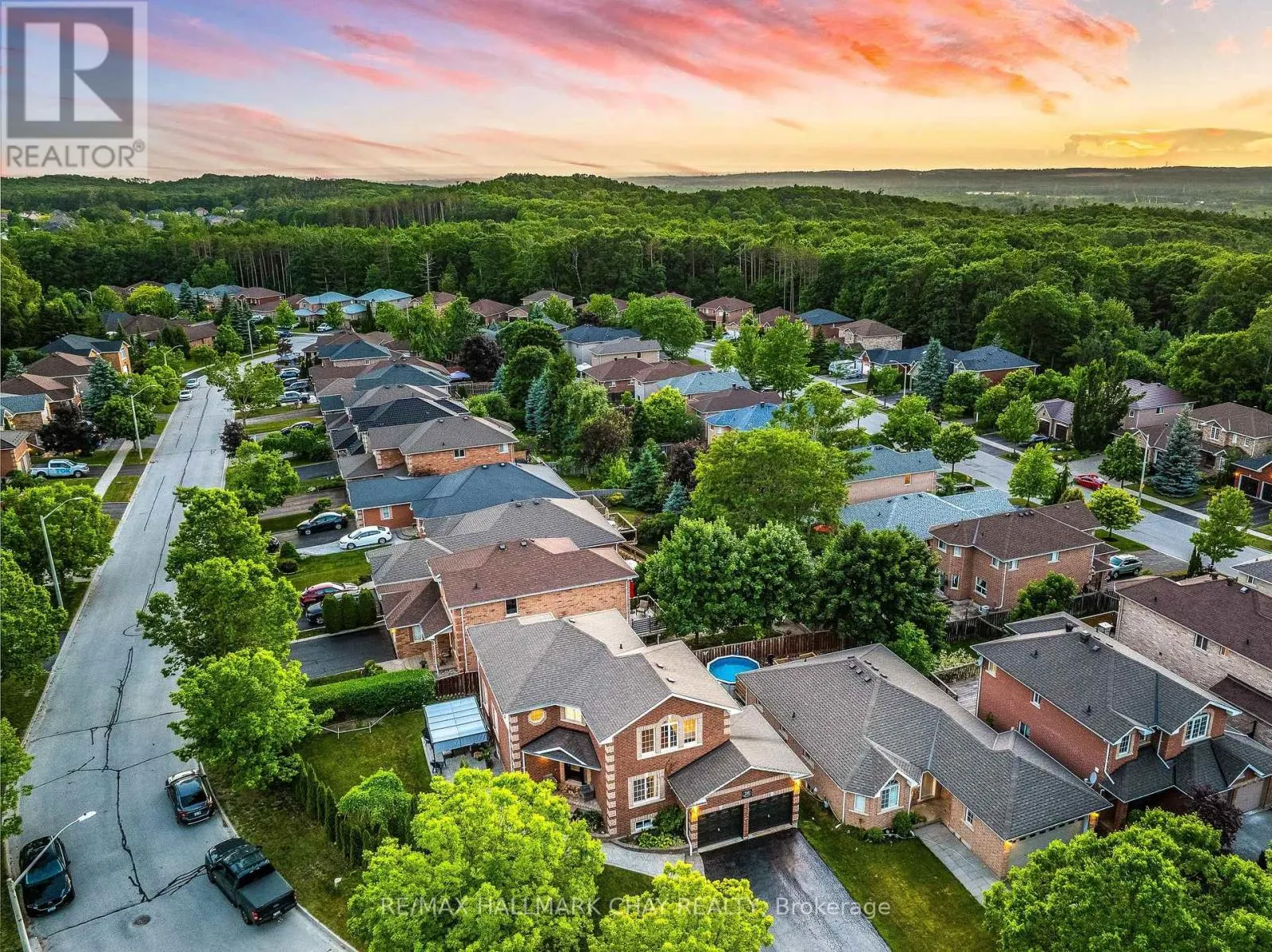 28 BLOOM CRESCENT