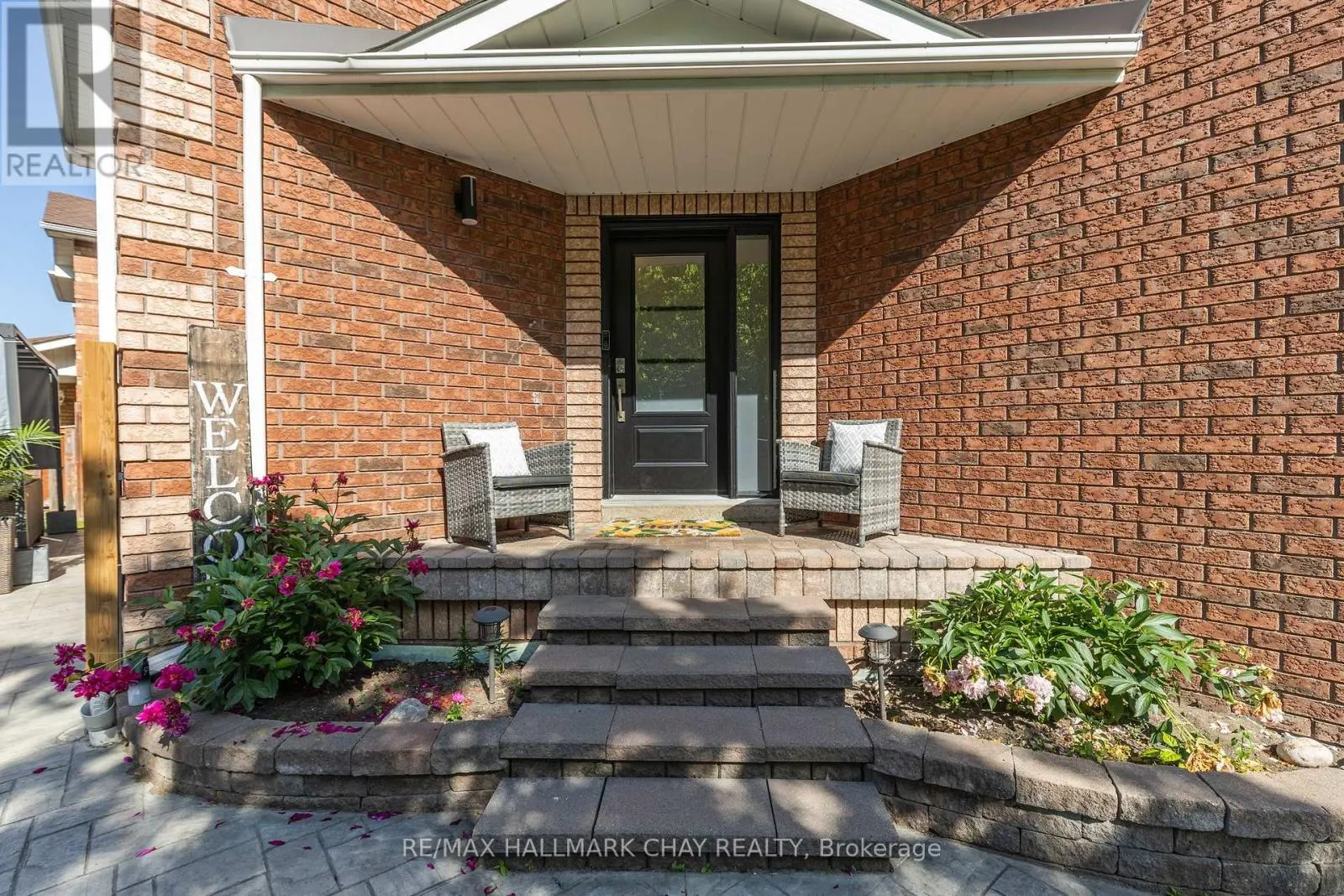 28 BLOOM CRESCENT