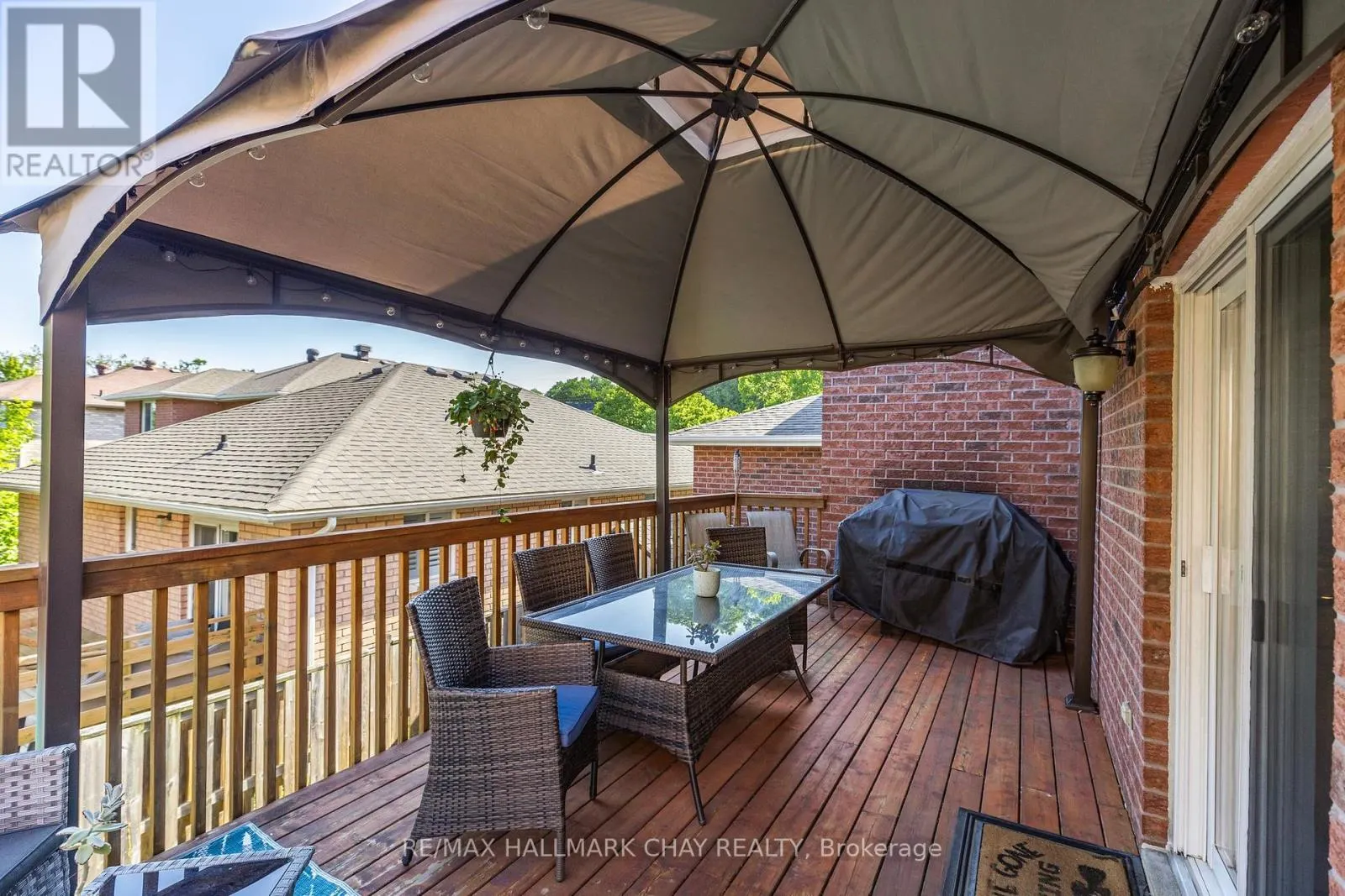 28 BLOOM CRESCENT
