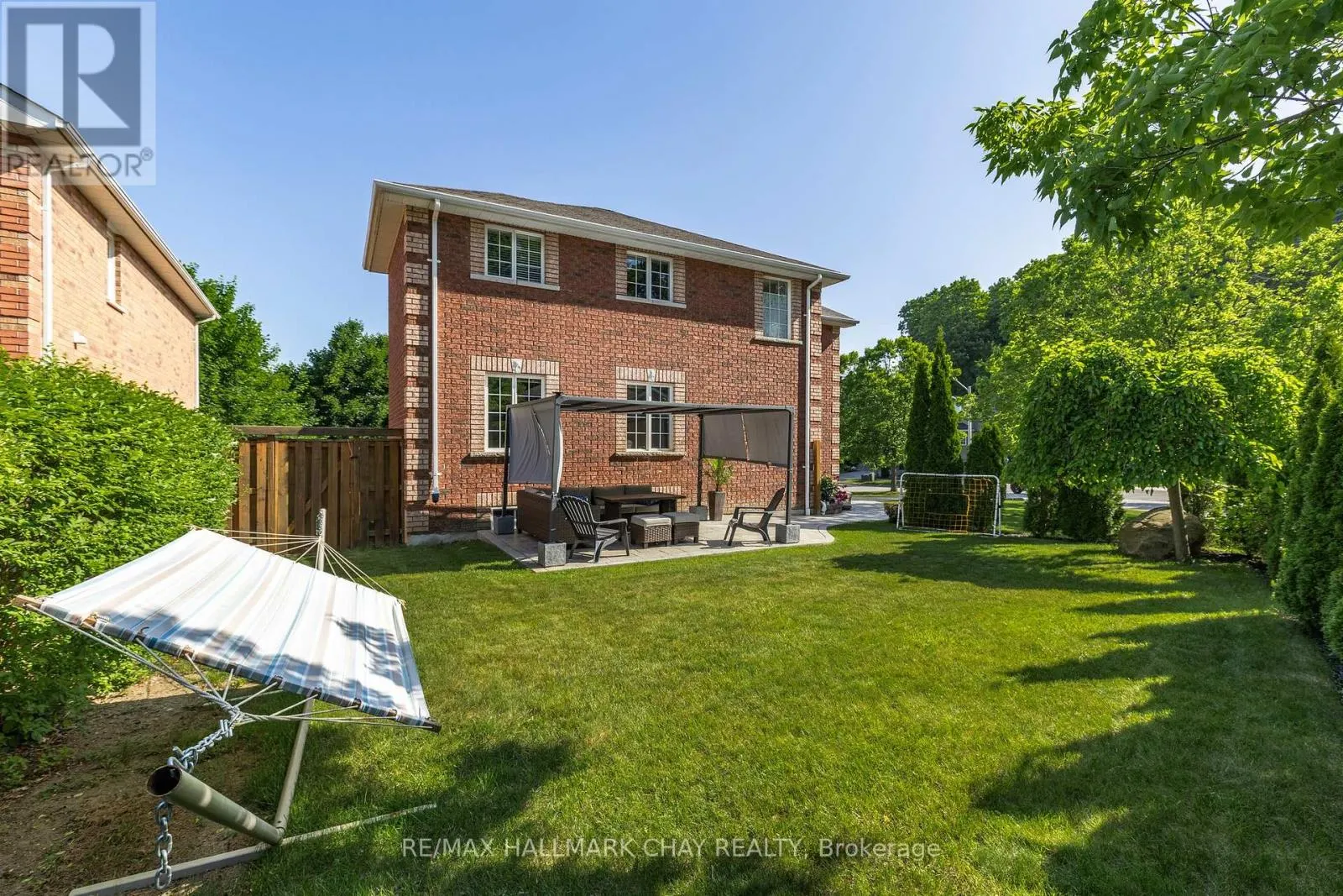 28 BLOOM CRESCENT