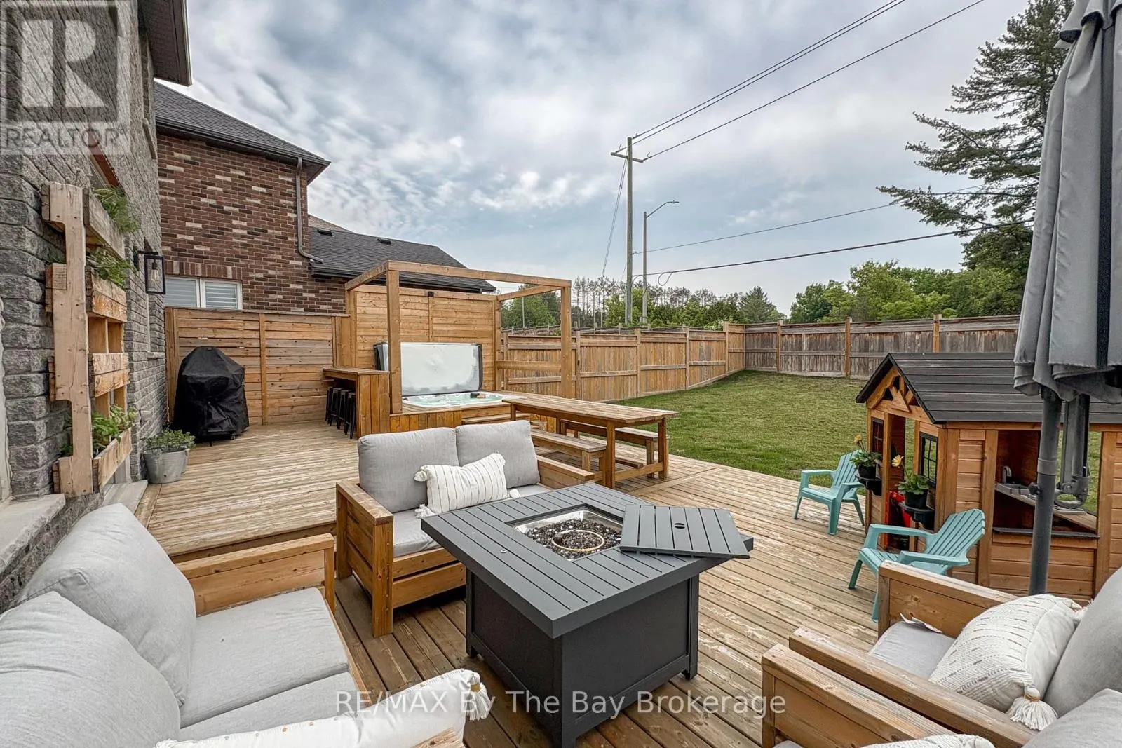 77 LOCKERBIE CRESCENT