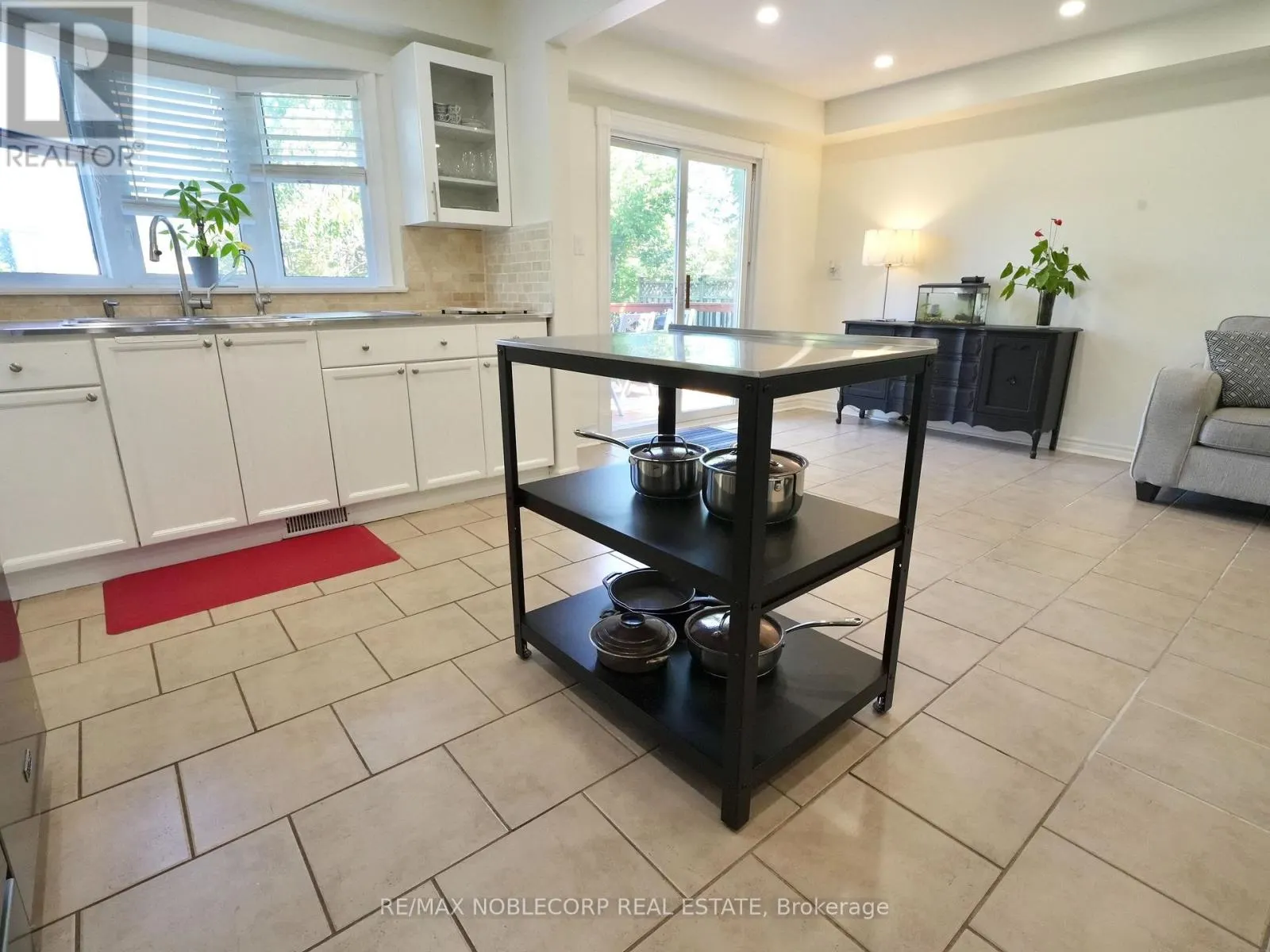 62 O'SHAUGHNESSY CRESCENT