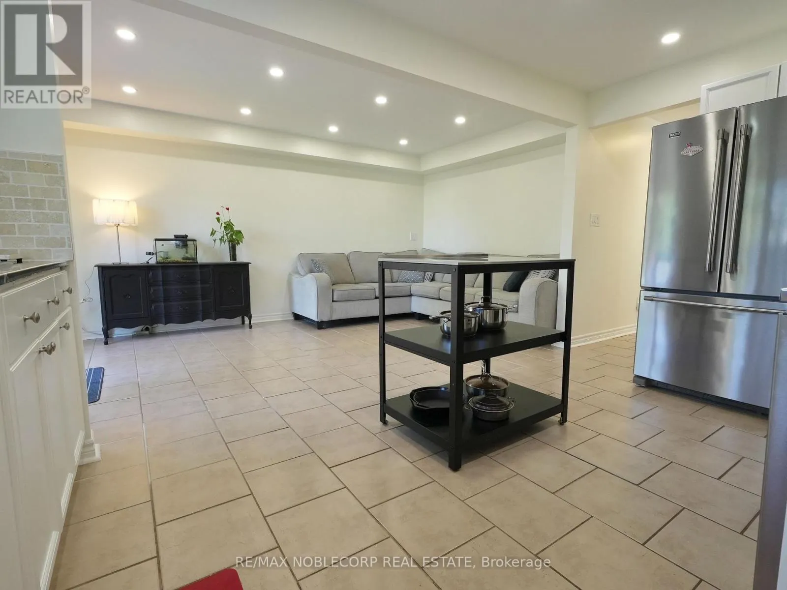62 O'SHAUGHNESSY CRESCENT