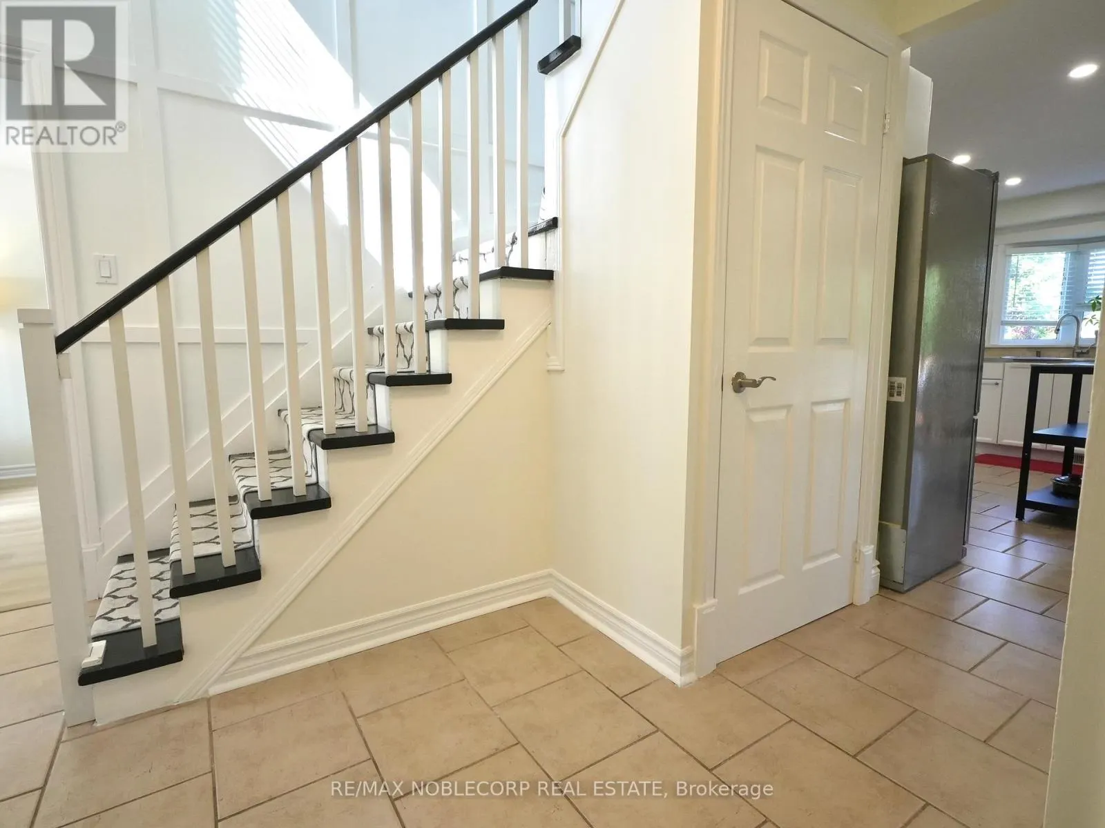 62 O'SHAUGHNESSY CRESCENT