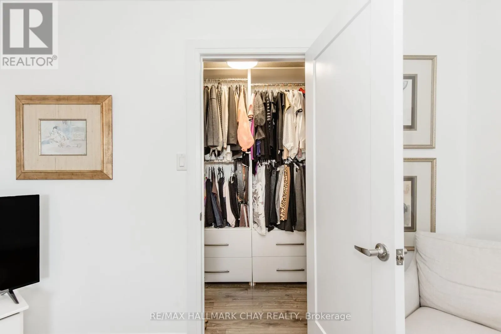 124 BROWN STREET