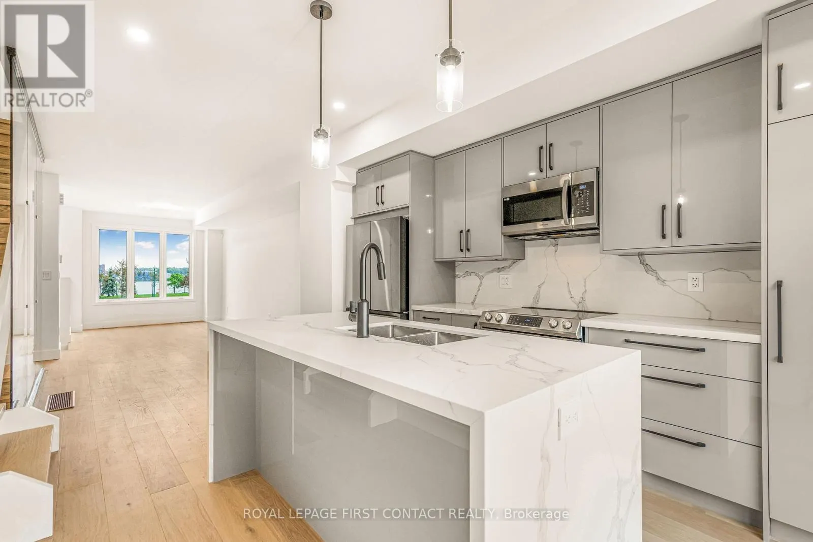 4 ALDERWOOD LANE