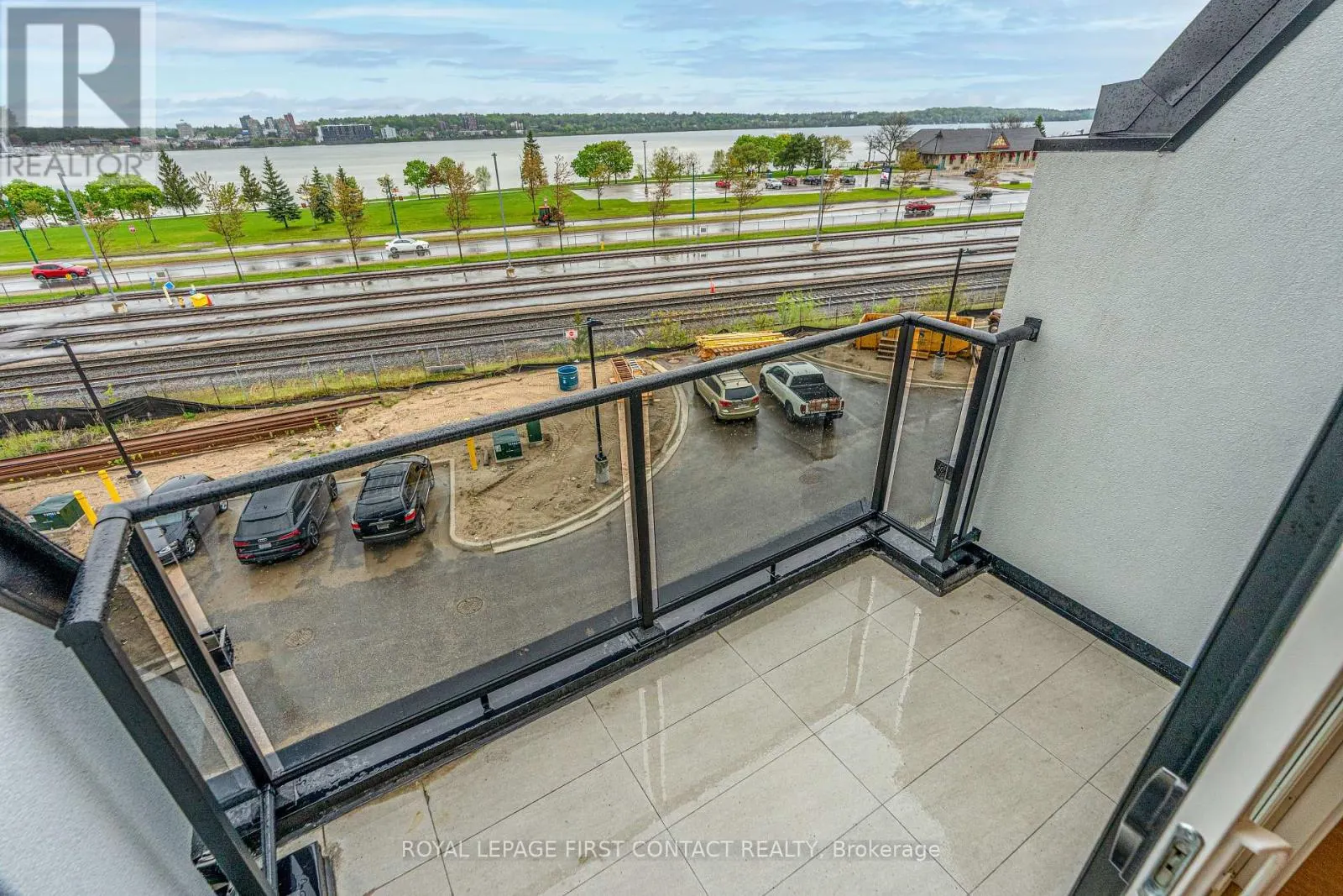 4 ALDERWOOD LANE