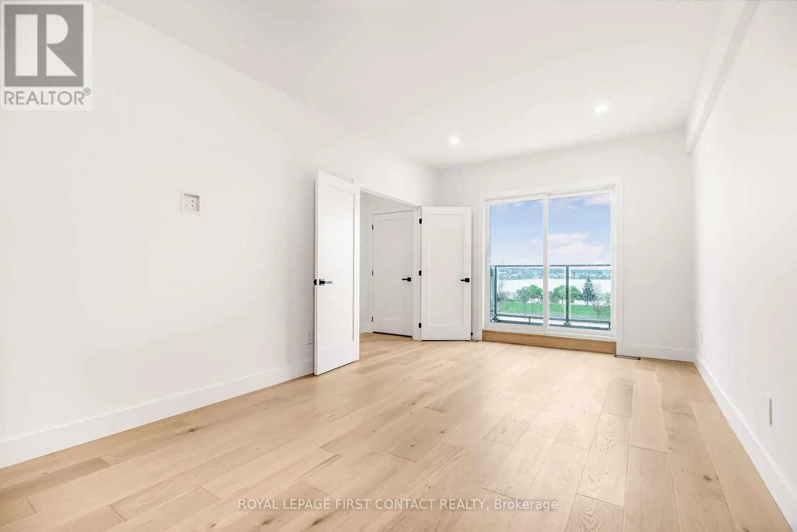 4 ALDERWOOD LANE