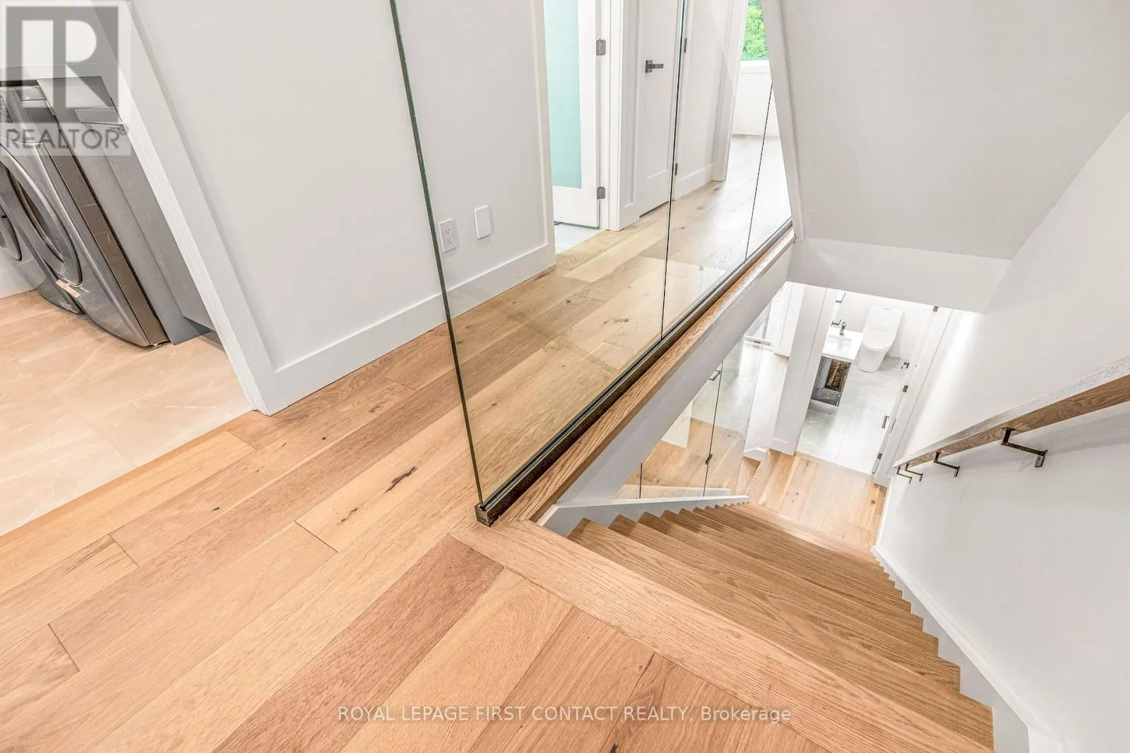 4 ALDERWOOD LANE