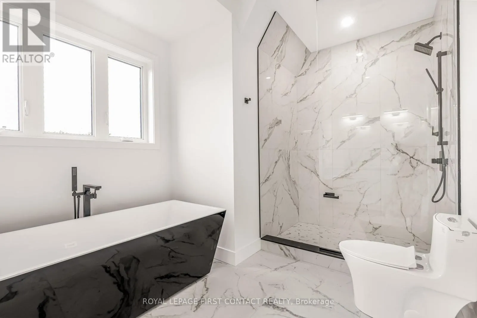 4 ALDERWOOD LANE