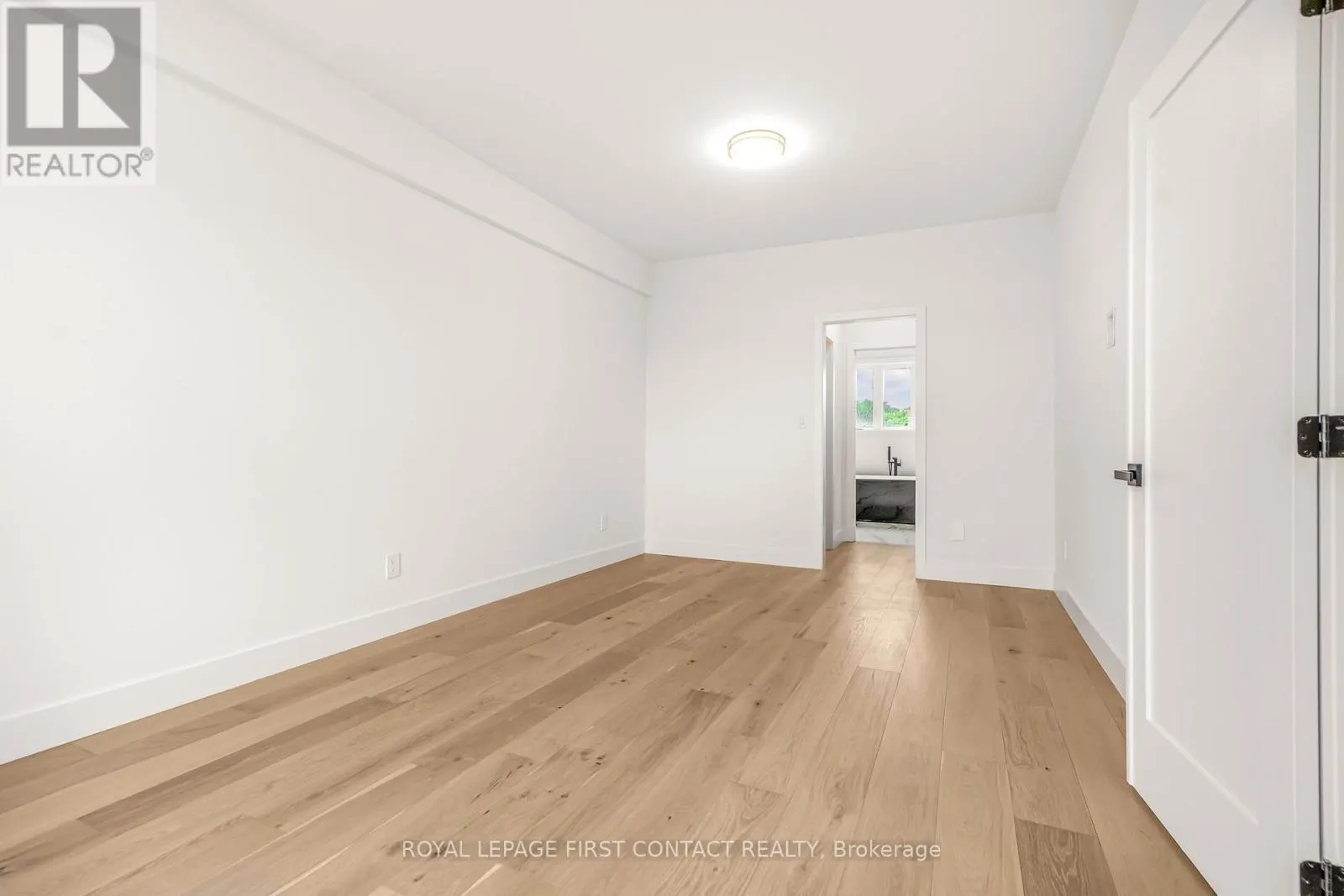 4 ALDERWOOD LANE