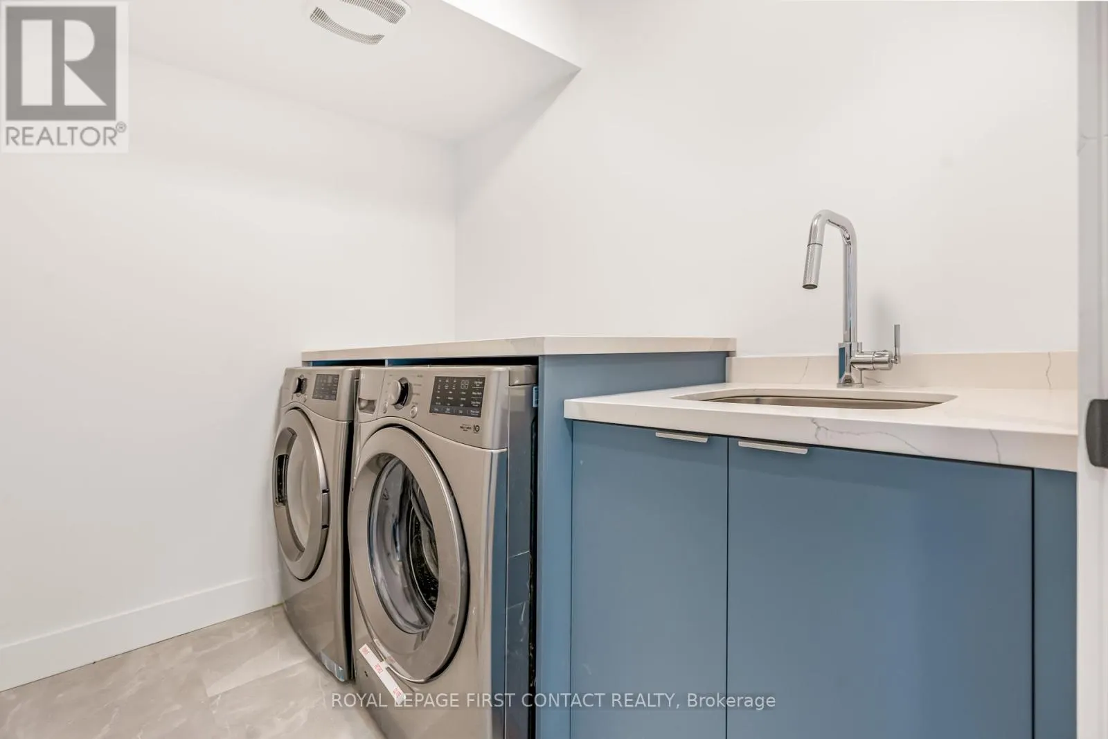 4 ALDERWOOD LANE