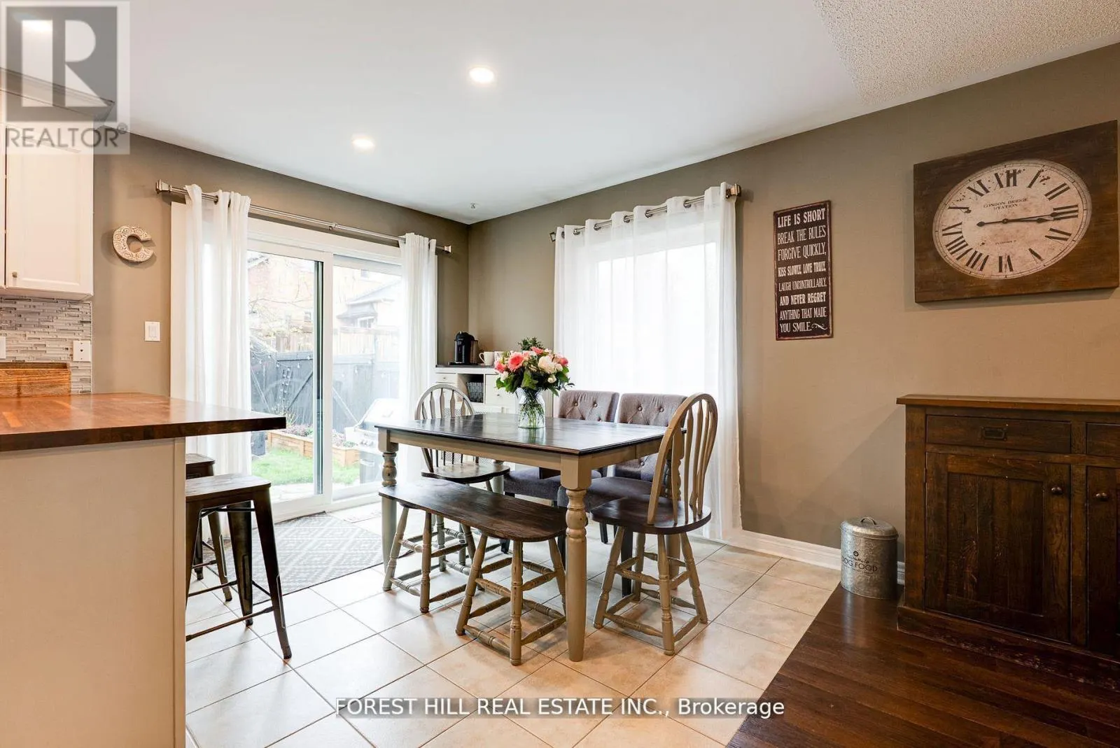 44 PRINCE OF WALES DRIVE