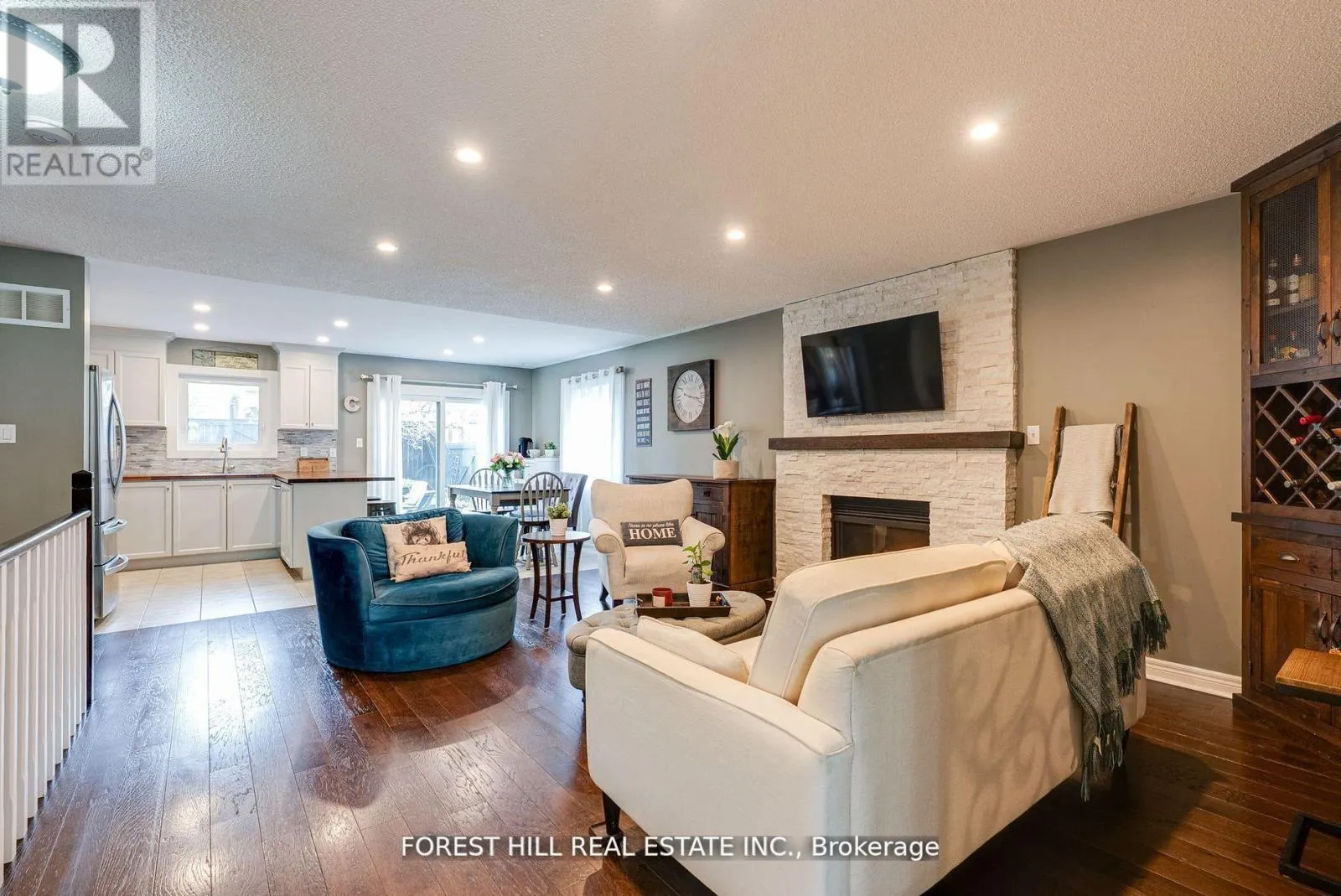 44 PRINCE OF WALES DRIVE