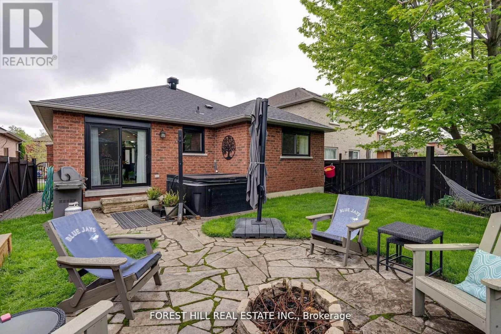 44 PRINCE OF WALES DRIVE