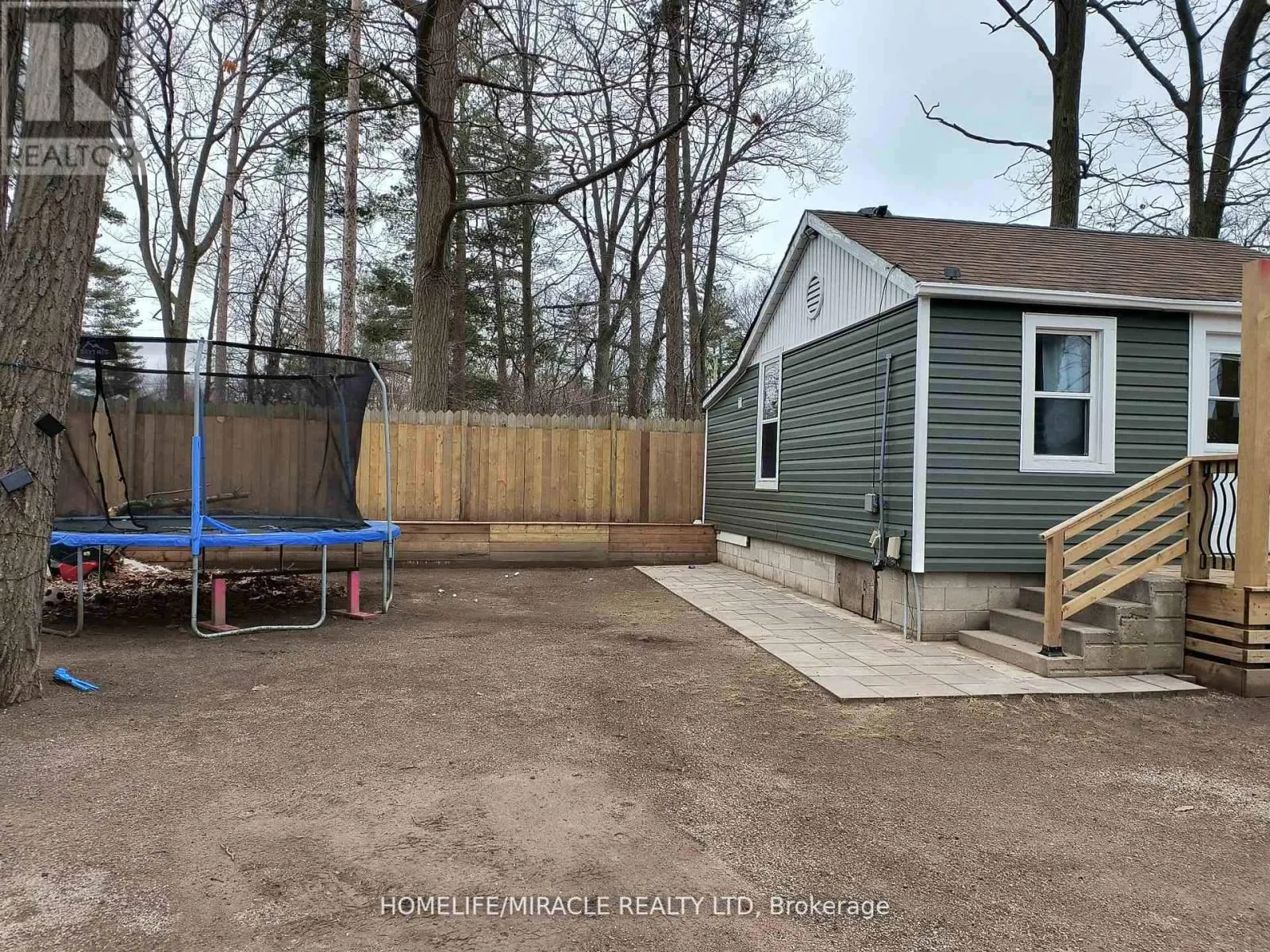 101 RIVER ROAD E
