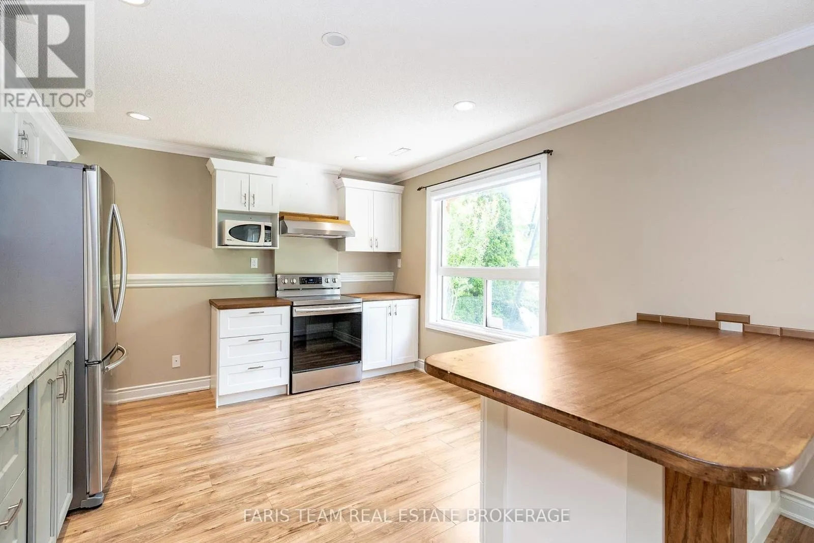 46 KELL PLACE