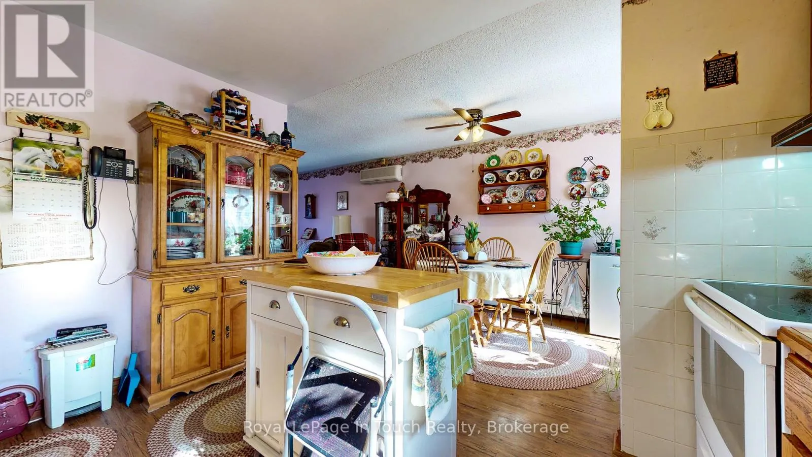 14 SENECA CRESCENT