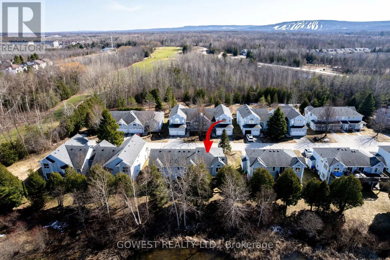 32 VALLEYMEDE COURT