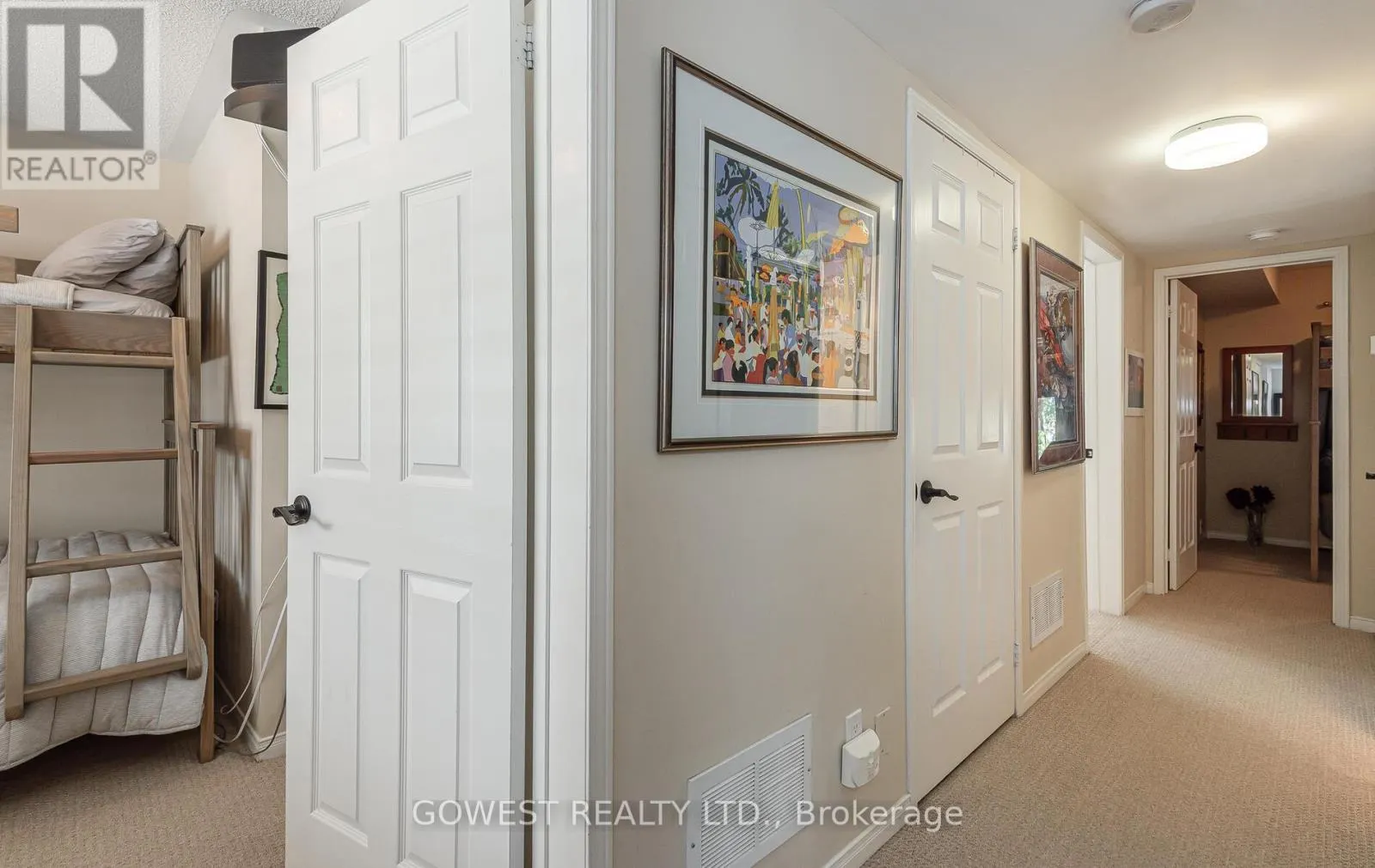 32 VALLEYMEDE COURT