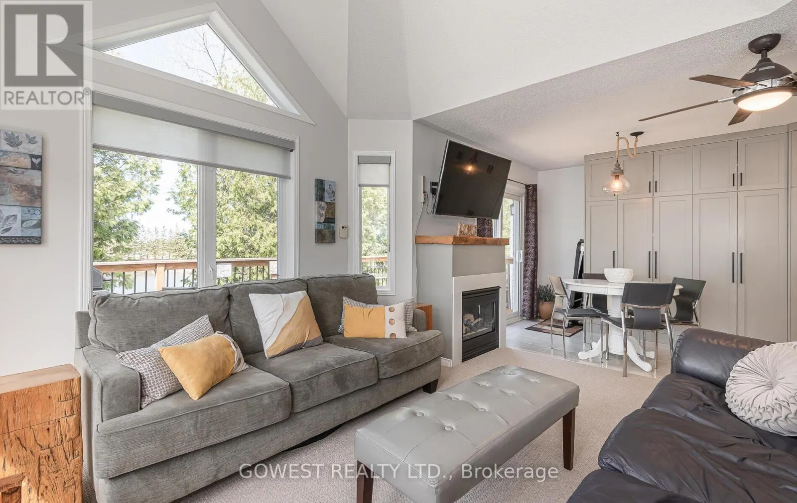 32 VALLEYMEDE COURT