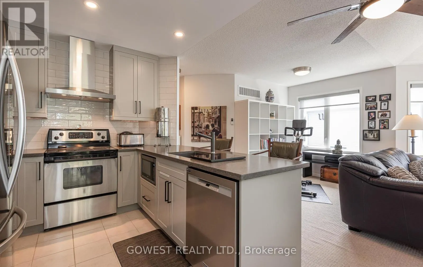 32 VALLEYMEDE COURT