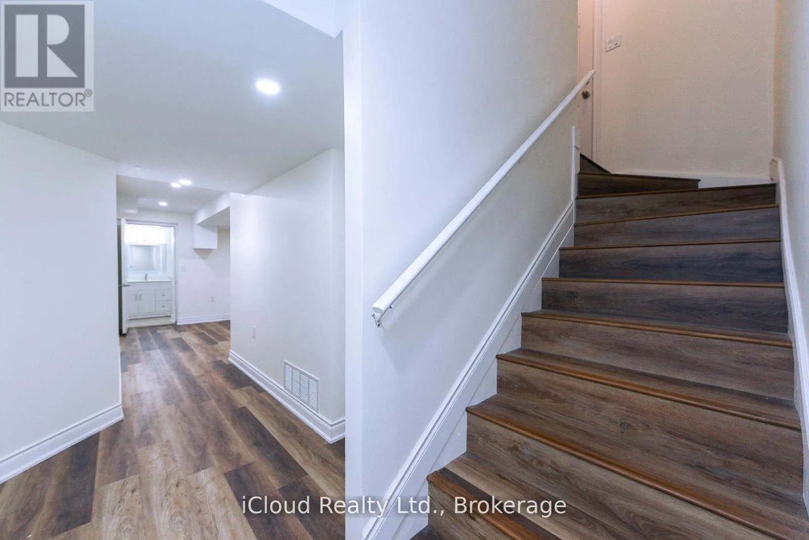 114 THICKETWOOD AVENUE