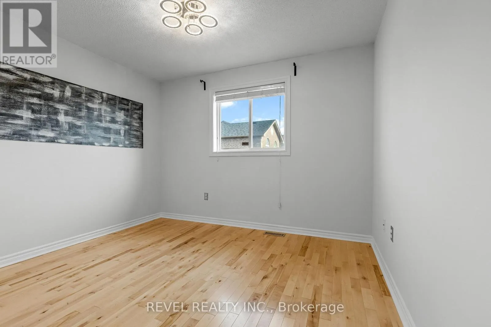 1 GLENHILL DRIVE