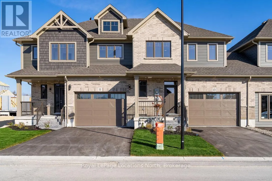 11 SWAIN CRESCENT