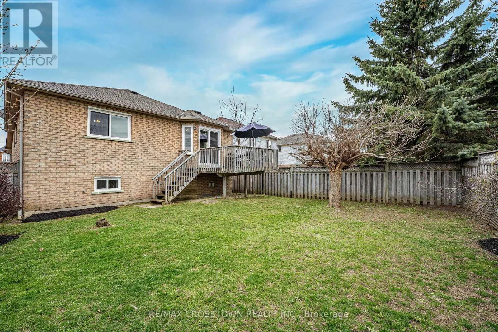 36 LESLIE AVENUE