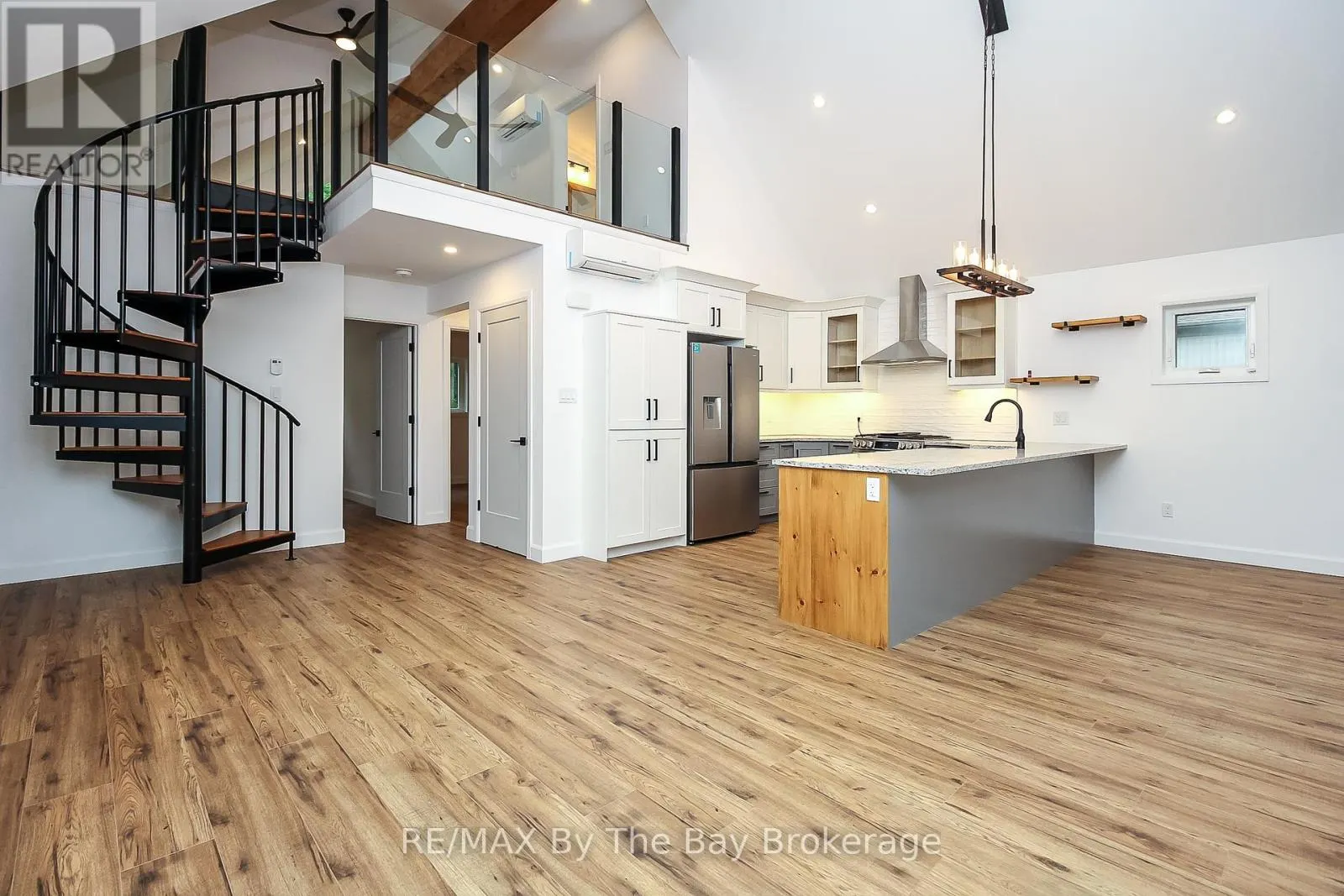 181 KNOX ROAD E