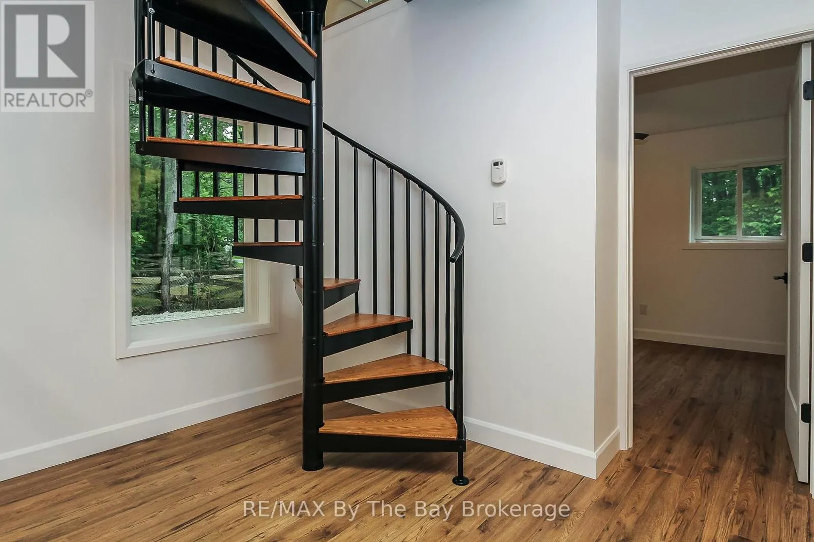 181 KNOX ROAD E